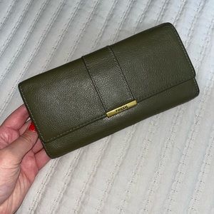 Fossil wallet - olive green
